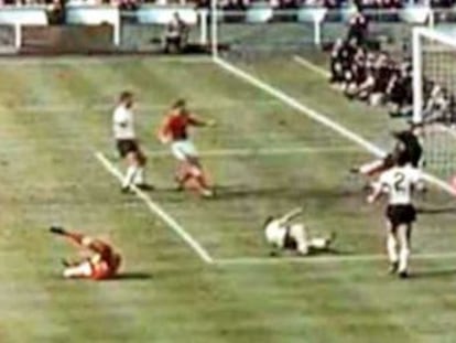 Gol fantasma de Inglaterra en el Mundial 1966. 