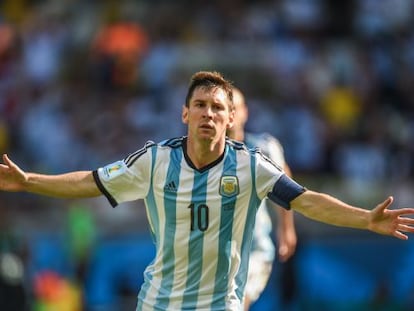 Messi celebra su gol a Ir&aacute;n.