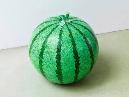 ‘Watermelon’ (2006), uma melancia de porcelana chinesa.