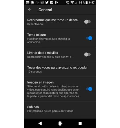 YouTube con el modo oscuro activado
