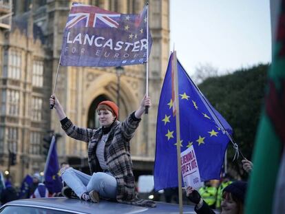 Manifestación contra el Brexit, este martes frente al Parlamento británico.