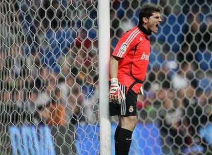 Casillas, en un partido del Madrid en el Bernabu.