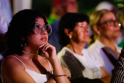 Habitantes de Aracataca durante?estreno?de la serie Cien a?os de Soledad, el 11 de diciembre en Magdalena, Colombia.