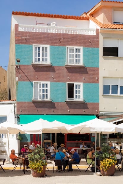 Fachada del Bar do Porto, en Corrubedo el pasado septiembre.