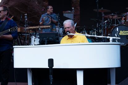 Brian Wilson durante un concierto en Colorado en 2022.