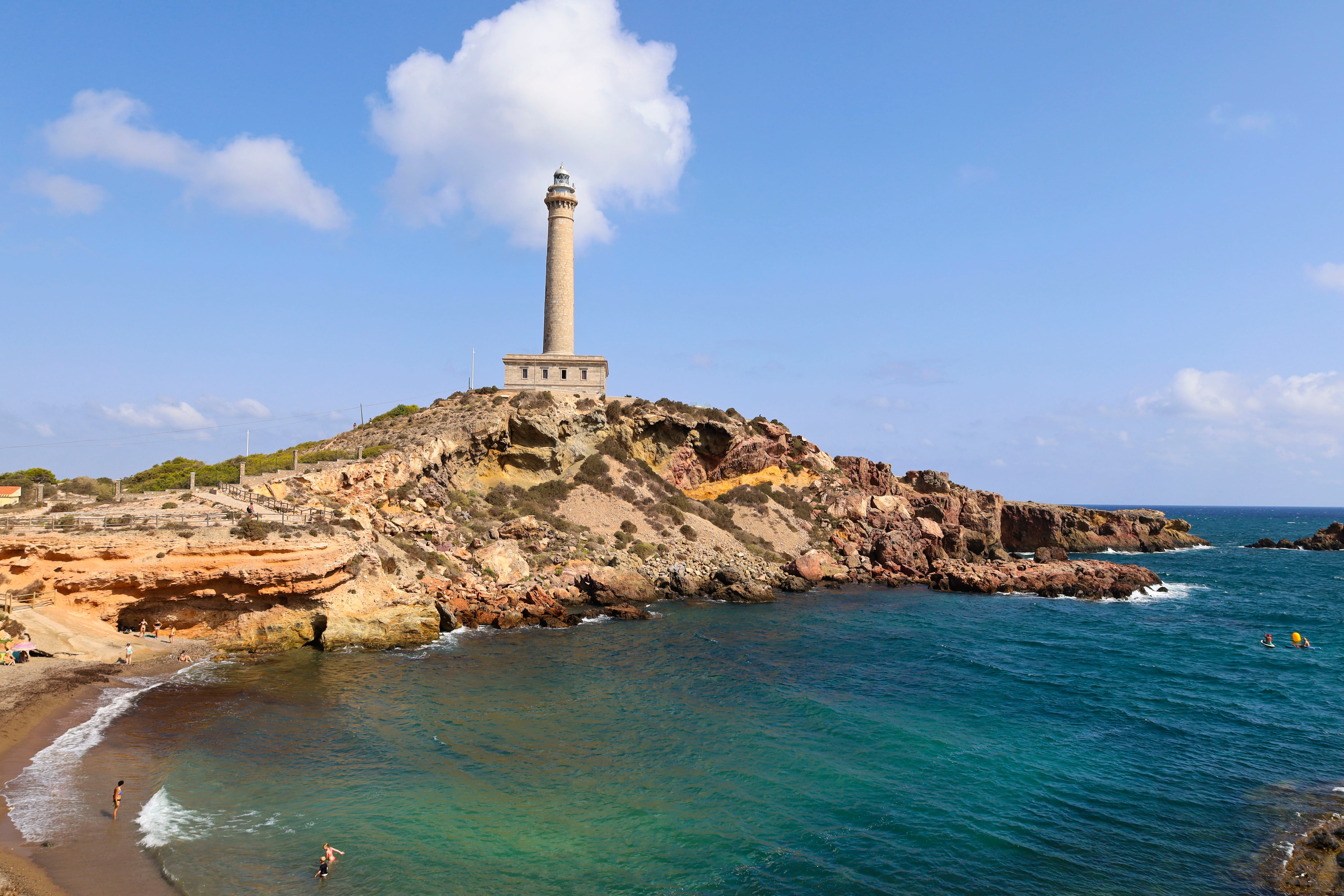 Por la abrupta costa de Cartagena en busca de sus mejores playas