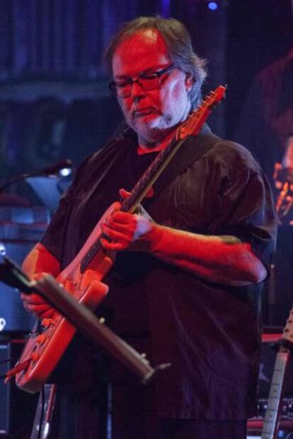 Walter Becker, en una actuación en el Beacon Theatre en Nueva York en octubre de 2015.