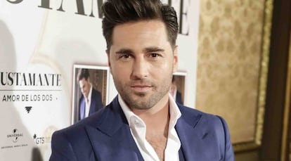 El cantante David Bustamante durante la presentación del disco ''Amor de los dos'.