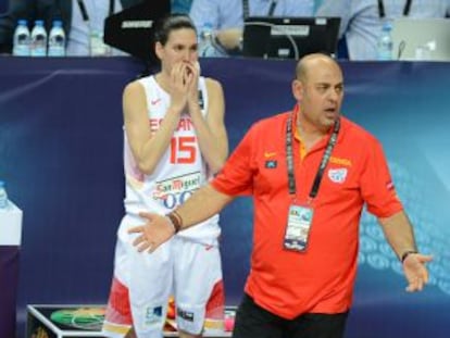 El técnico Mondelo, durante la final.