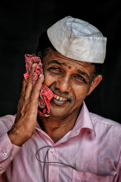 Vishbhanar Vavre, 42, is from Lonavla (Pune) and has been working as a 'dabbawala' for 15 years.