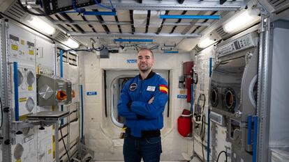 El astronauta español Pablo Álvarez, en el centro de preparación de la Agencia Espacial Europea de Colonia