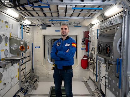 El astronauta español Pablo Álvarez, en el centro de preparación de la Agencia Espacial Europea de Colonia.