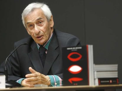 José Luis Merino, durante la presentación de su libro 'Hablan los artistas'.