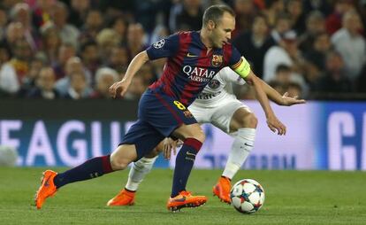 Andrés Iniesta, en un partit contra el PSG.