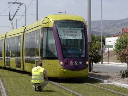 El tranvía de Jaén, 120 millones tirados a una vía muerta
