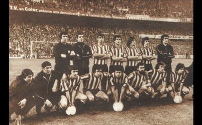Alineación del Athletic en el partido de vuelta de la final de la Copa de la UEFA contra la Juventus el 18 de mayo de 1977.