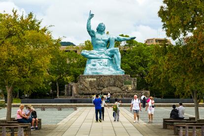 Estatua en el parque de la Paz, en Nagasaki.