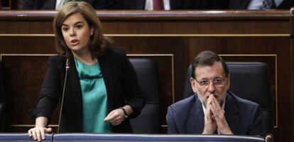 Santamaría y Rajoy en el Congreso, en julio de 2014.