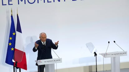 El primer ministro francés, François Bayrou, presenta su plan presupuestario para 2026, este martes en París.