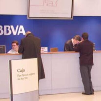 Interior de una sucursal del BBVA