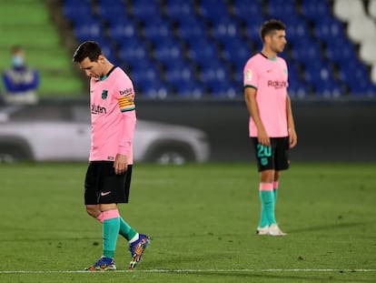 Lionel Messi al finalizar el partido, tras perder ante el Getafe por un tanto a cero este domingo en el Coliseum Alfonso Pérez.