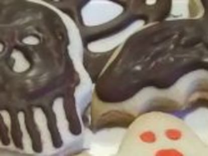 'Cookies' y 'cupcakes' en el taller de cocina de la tienda Taste of America de Sevilla.