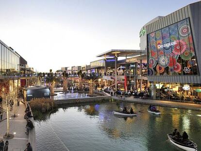 Imagen del centro comercial Puerto Venecia, en Zaragoza. 