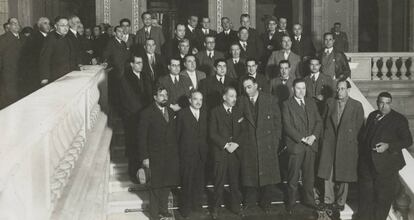 Constitució del Parlament, el 1932, presidit per Lluís Companys.
