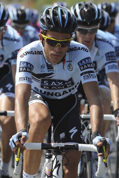 Alberto Contador en el pelotón.