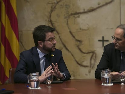 El presidente de la Generalitat, Quim Torra, con el vicepresidente, Pere Aragonès.