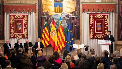 El presidente de la Generalitat, Carlos Mazón, durante la celebración del Día de la Constitución organizada por el Gobierno Valenciano en Castellón.