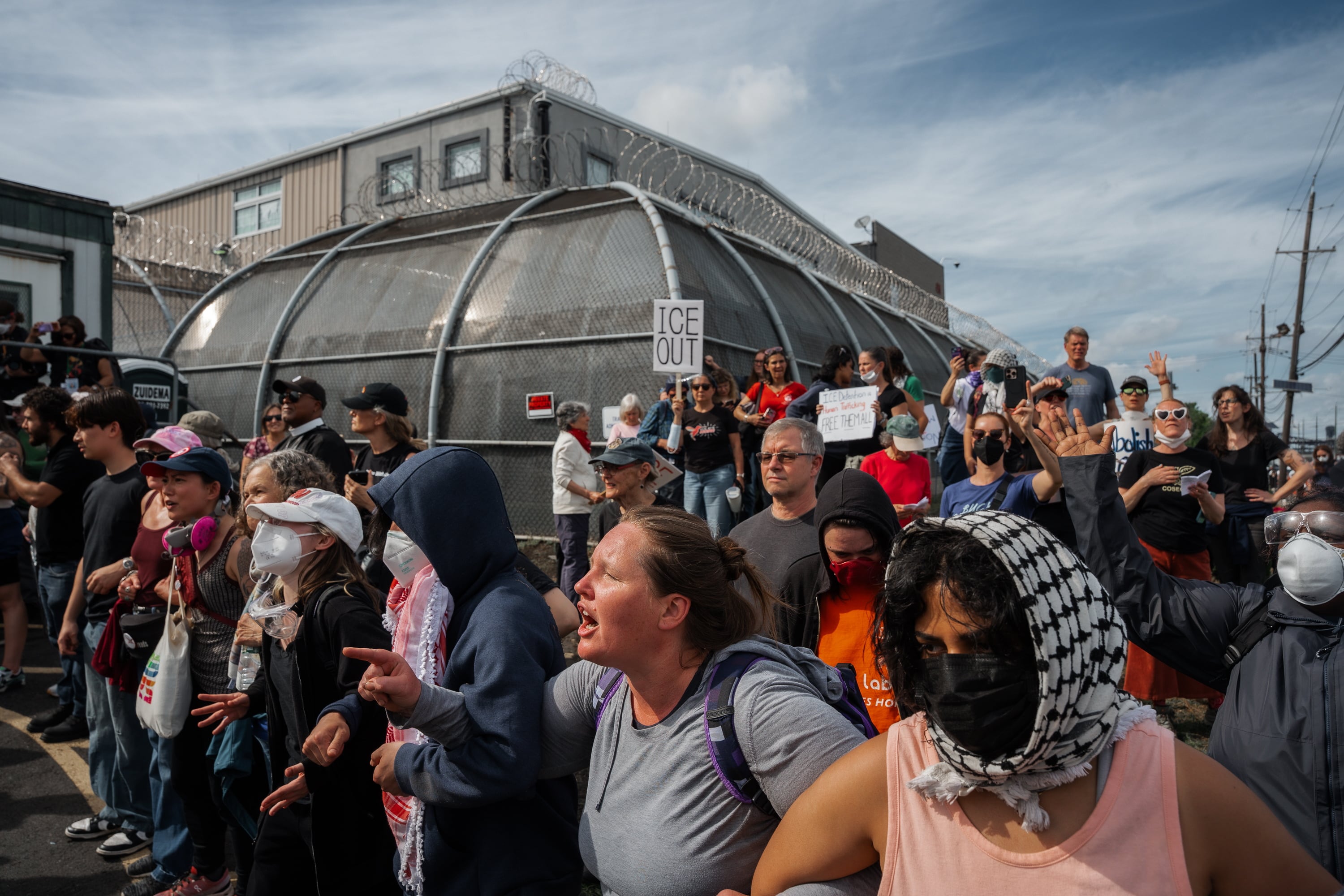 Las huelgas de hambre, el último recurso de los migrantes detenidos para denunciar el trato inhumano de los centros del ICE