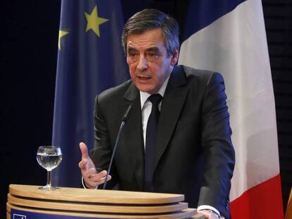 El ex primer ministro franc&eacute;s y candidato presidencial conservador Fran&ccedil;ois Fillon durante su intervenci&oacute;n en la Fundaci&oacute;n Konrad Adenauer en Berl&iacute;n, este lunes.