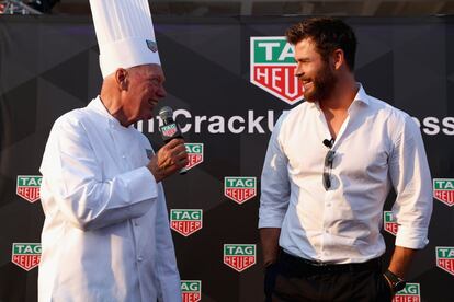 El actor Chris Hemsworth, en una demostración culinaria en Montecarlo durante el Gran Premio.