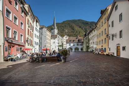 La emblemática plaza de Arcas, en el centro histórico de Coira.