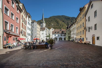 La emblemática plaza de Arcas, en el centro histórico de Coira. 