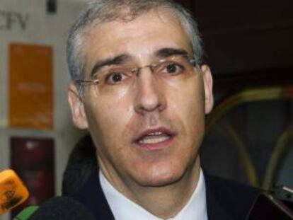 El conselleiro de Economía e Industria, Francisco Conde, ha apelado hoy al mantenimiento del empleo en Pescanova una vez "salvada" la situación financiera con el acuerdo alcanzado entre la banca acreedora y el consejo de administración de la compañía sobre el convenio de acreedores, tras asistir a la entrega de medallas de la patronal conservera Anfaco-Cecopesca.