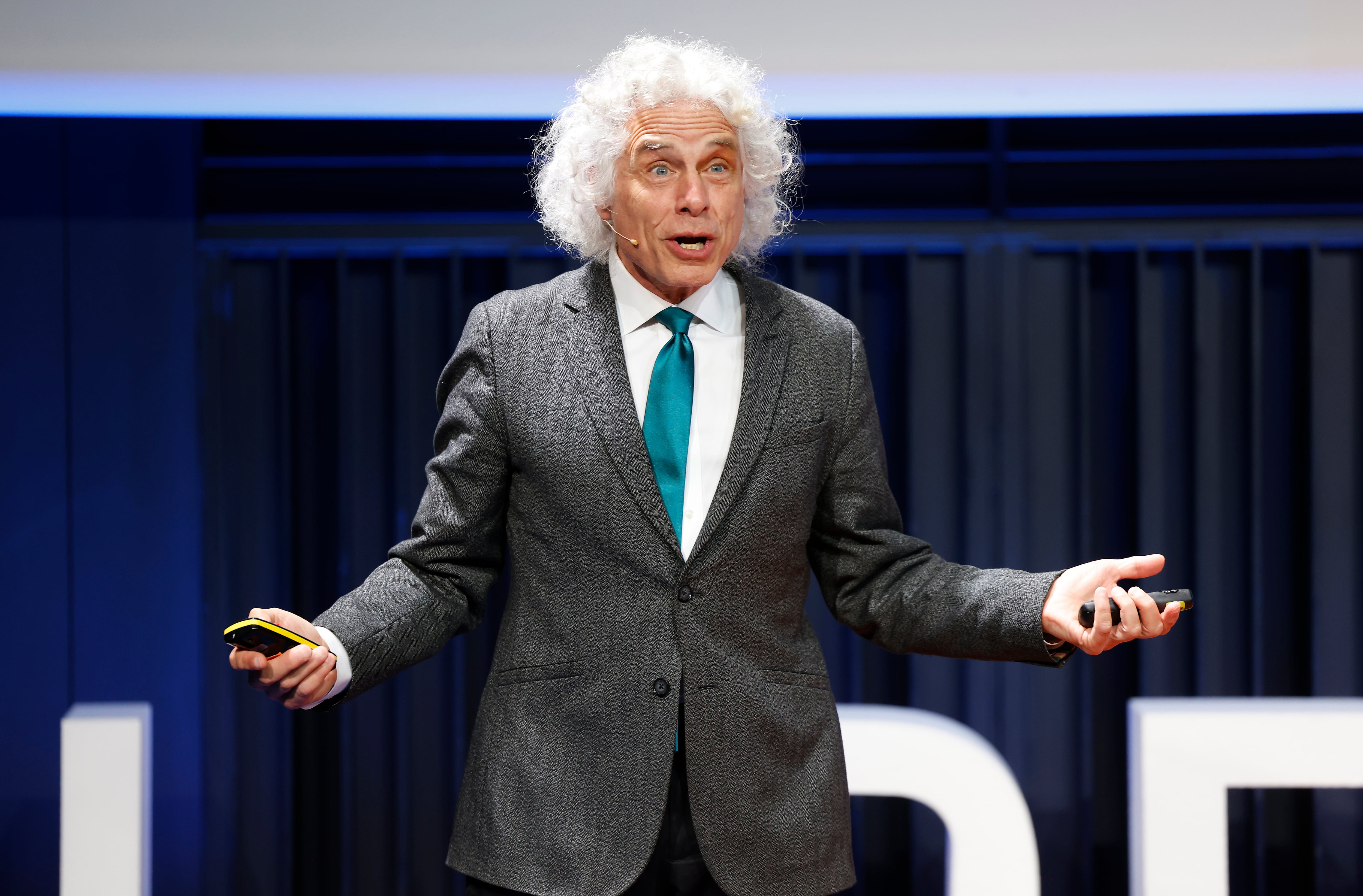 Steven Pinker: “El progreso peligra frente a los reaccionarios, el populismo y el nacionalismo autoritario”