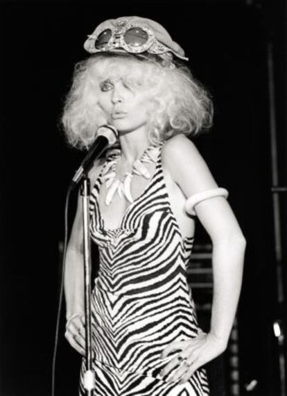 Debbie Harry, en 1976 la discoteca Max's Kansas City en Nueva York.