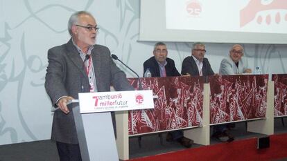 El reelegido secretario general de UGT-PV, Conrado Hernández, durante su discurso.