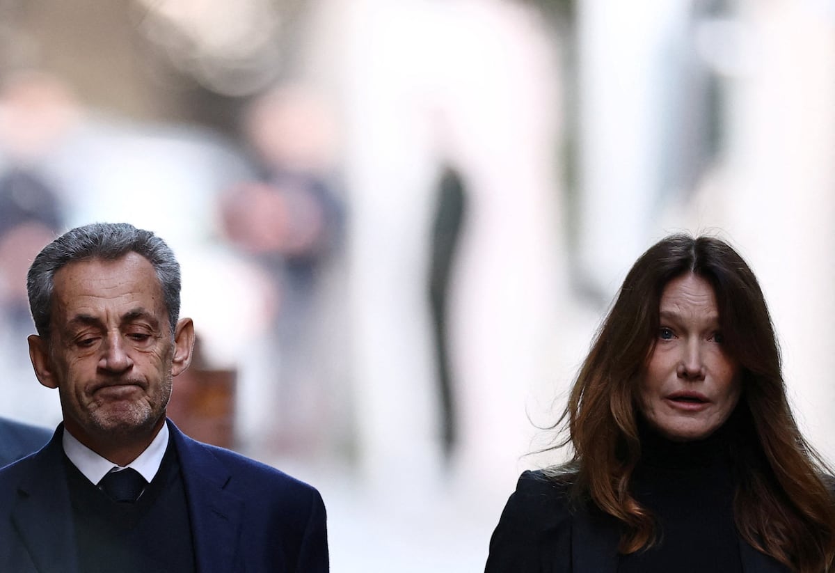 Otro bache más en el matrimonio de Carla Bruni y Nicolas Sarkozy: inicios polémicos, procesos judiciales y, ahora, la cárcel
