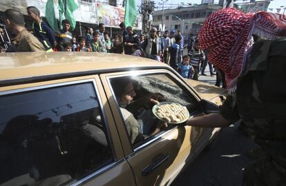 Los grupos radicales palestinos Hamás y la Yihad Islámica han celebrado el atentado y llamado a más acciones similares.
