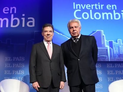 Juan Manuel Santos, presidente da Colômbia, e Felipe González. / ULY MARTIN