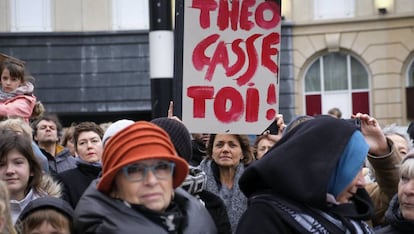 Protestas en Bruselas contra Theo Francken, secretario de Estado de Migraci&oacute;n, por las pol&iacute;ticas de asilo.