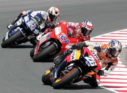 El español se ha colocado en primera posición desde la primera curva y no se ha despegado de ella hasta el final de la carrera. Incluso el líder, el australiano Casey Stoner, ha tenido que doblegarse ante el despliegue de destreza del español.