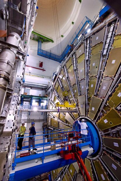Un segmento dentro de un detector en el acelerador LHC.