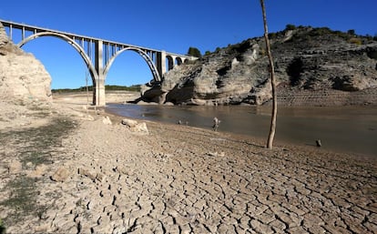 The Entrepeñas reservoir in late 2017.