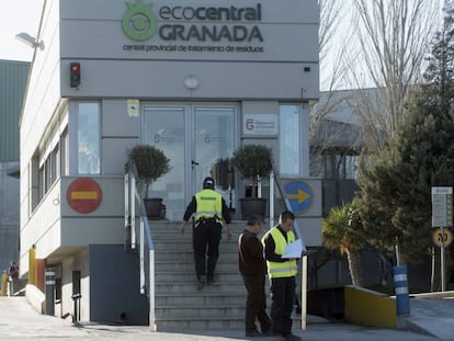 Planta de Residuos de Alhend&iacute;n (Granada), donde hoy ha fallecido un trabajador despu&eacute;s de que le haya ca&iacute;do encima un contenedor.