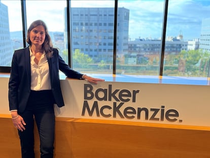 Júlia Samsó, counsel del departamento de competencia de Baker McKenzie