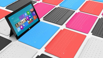 Dos nuevos modelos de la tableta presentados: uno con un procesador ARM con Windows RT en configuraciones de 32 GB y 64 GB, y otra con la tercera generación de procesadores Intel